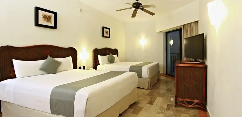 standard room at the sandos caracol resort