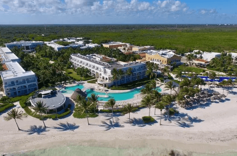 aerial view of Dreams Tulum all-inclusive resort