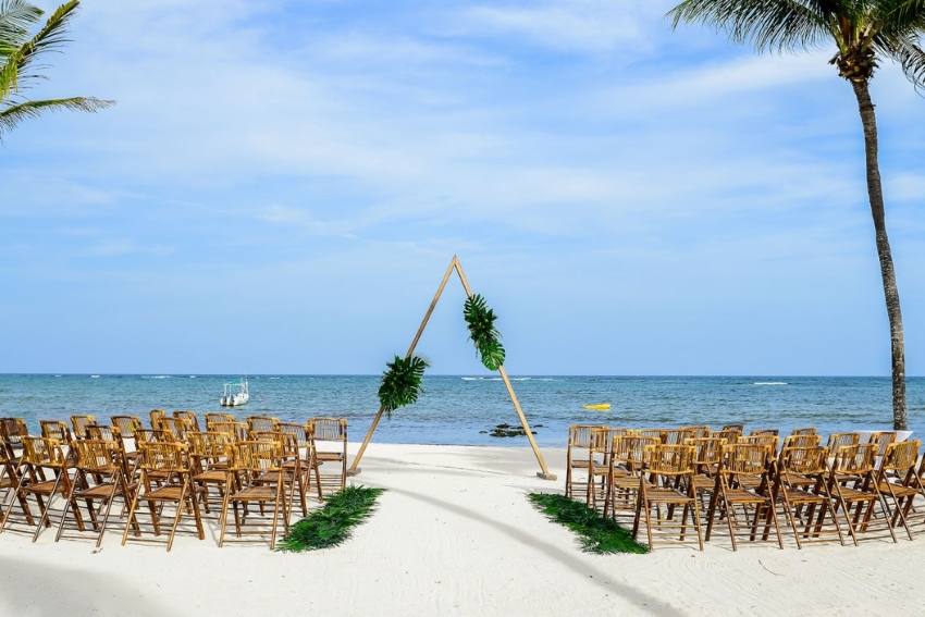 seaside beach at dreams tulum