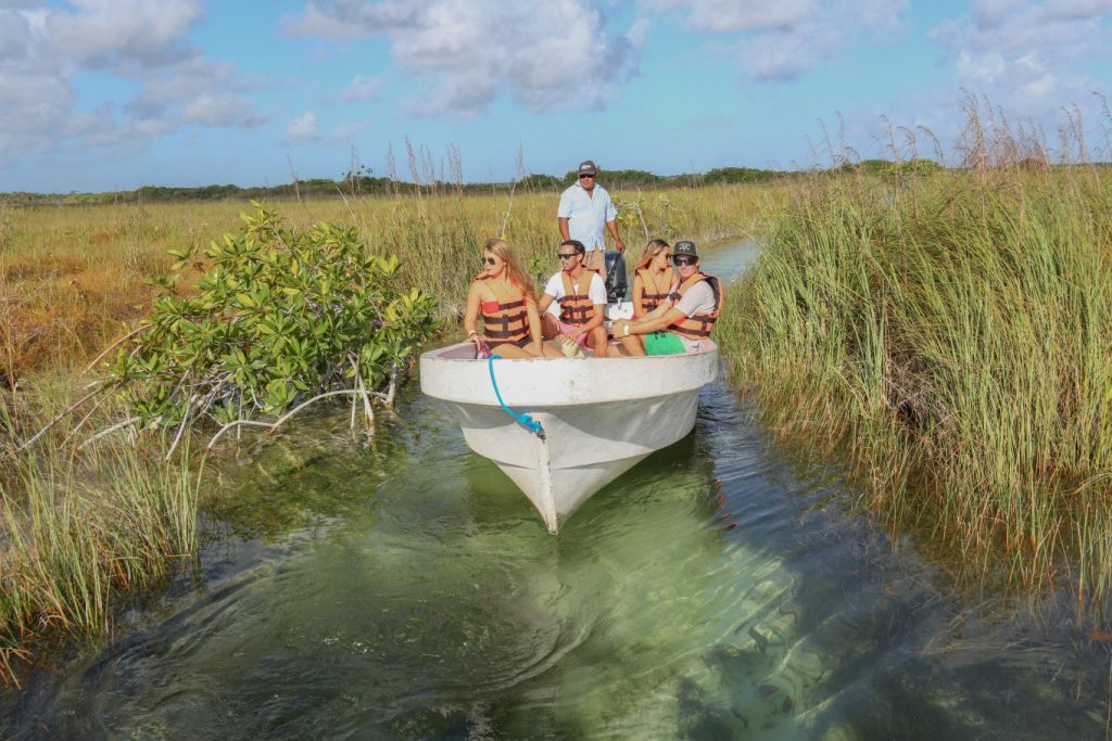 Sian Ka'an Biosphere mangrove tour on boat
