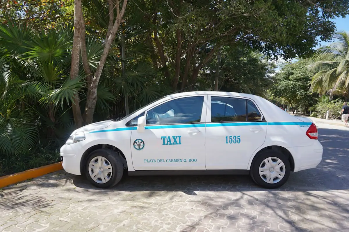 Playa del Carmen Taxis: 5 Tips & Tricks for Getting a Cab