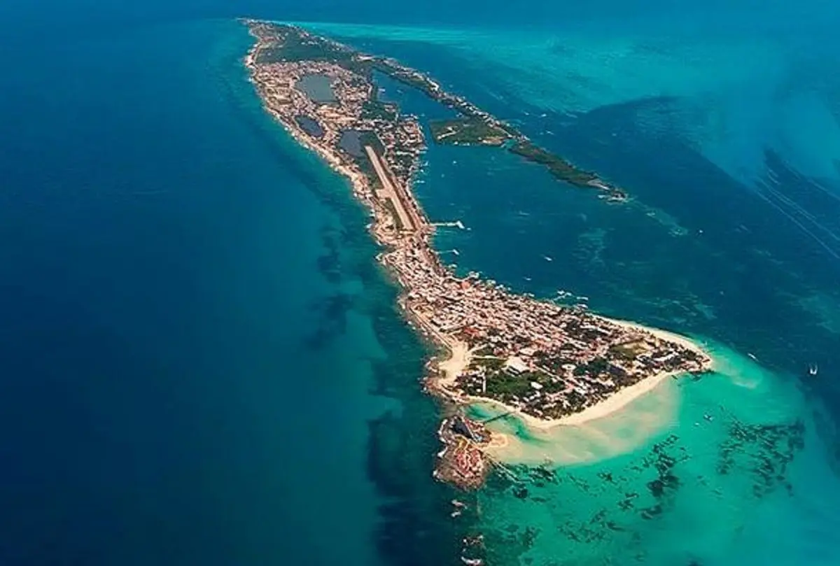 Aerial view of isla mujeres