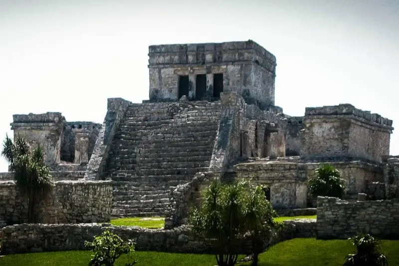 Tulum Mayan pyramids Mexico