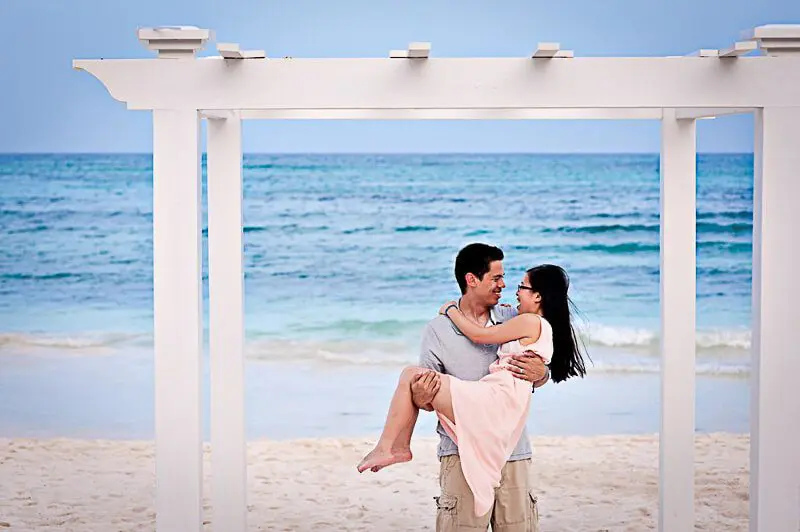 Couple celebrates vow renewals on Playa del Carmen beach