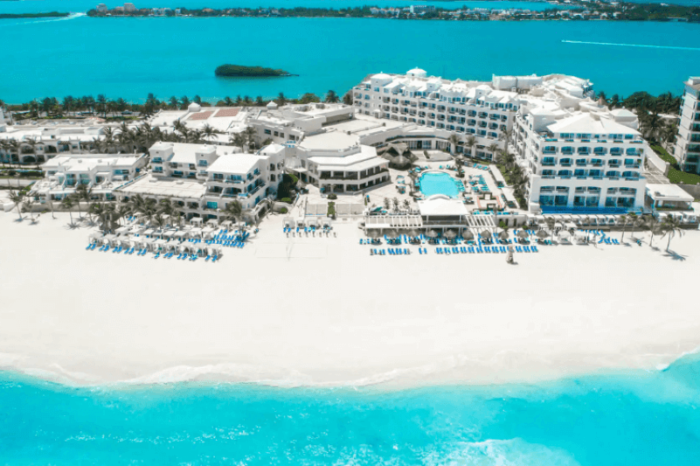 aerial view of wyndham alltra cancun