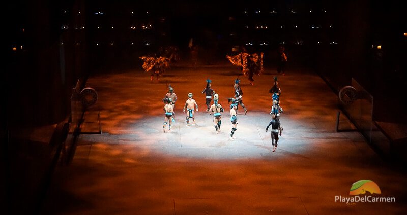 People performing at Spectacular Mexico at Xcaret