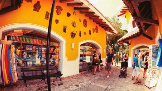 Playacar Plaza