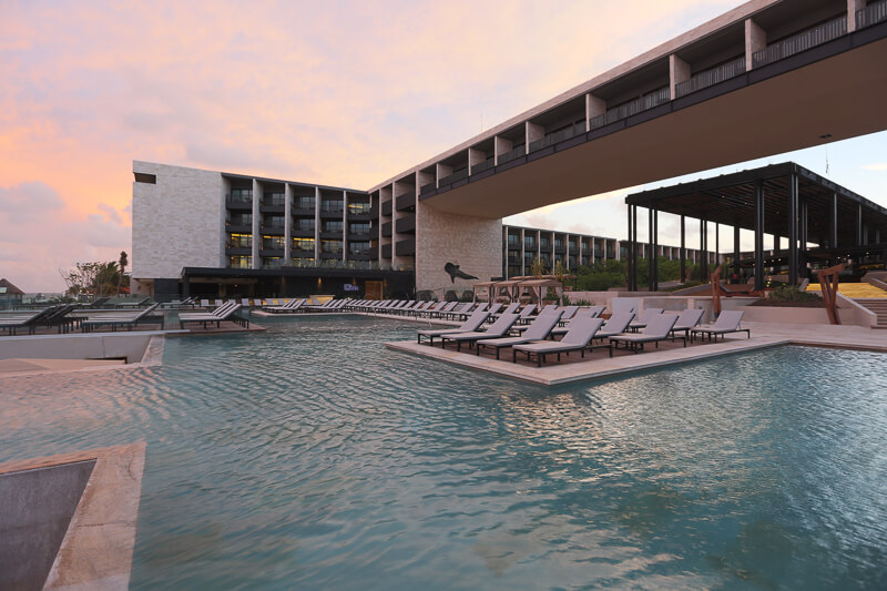 Grand Hyatt Playa del Carmen pool