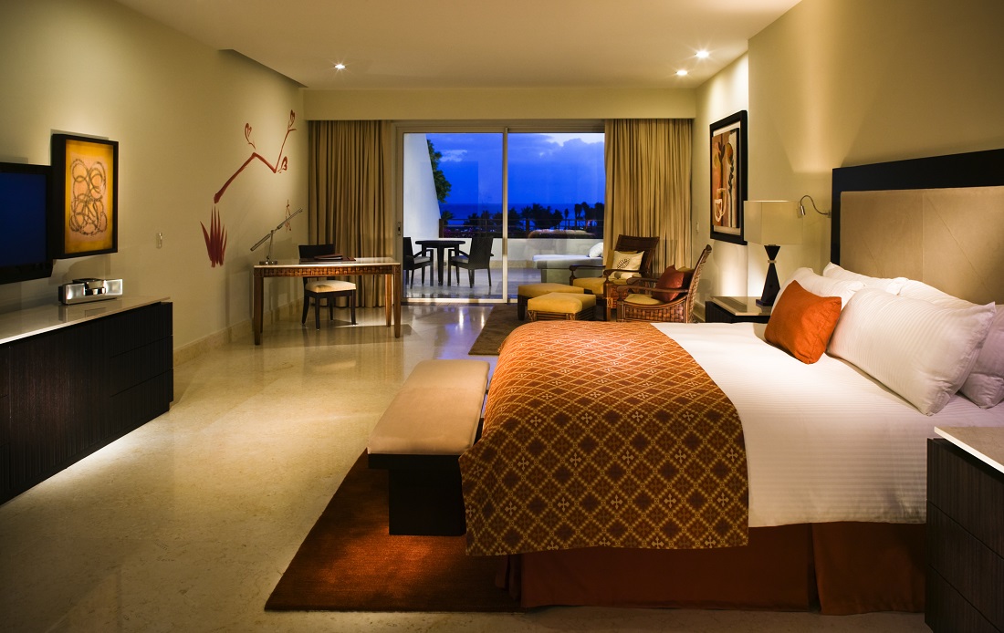 Grand Velas room
