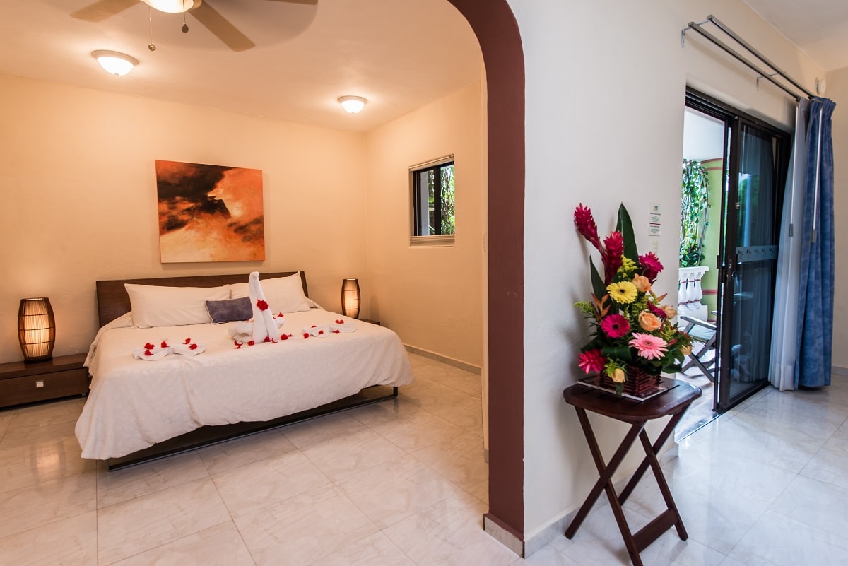 Aventura Mexicana hotel room