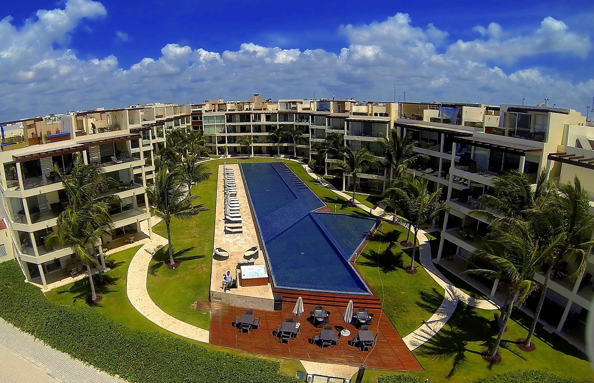Playa del Carmen condos Elements