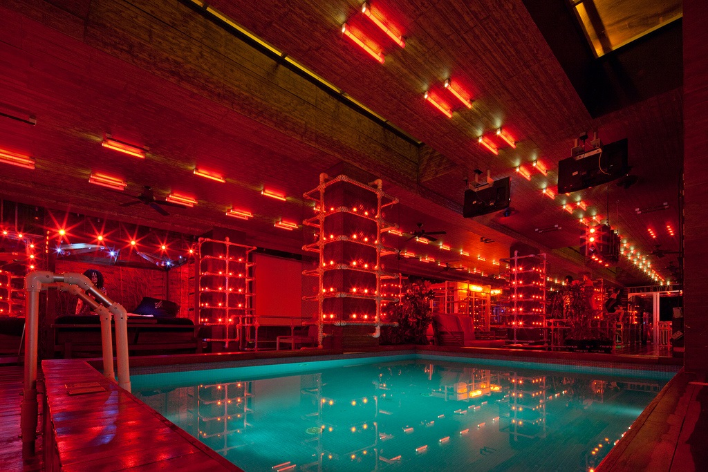 hotel roja