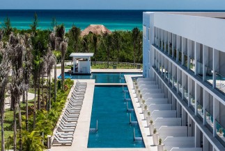 Swimming Pool at the Platinum Yucatan Princess